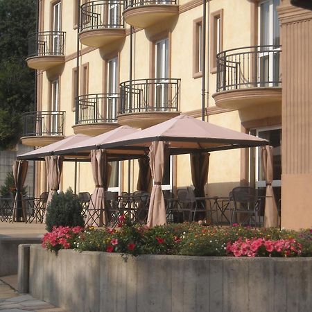 Hotel Valentino Acqui Terme Exterior photo