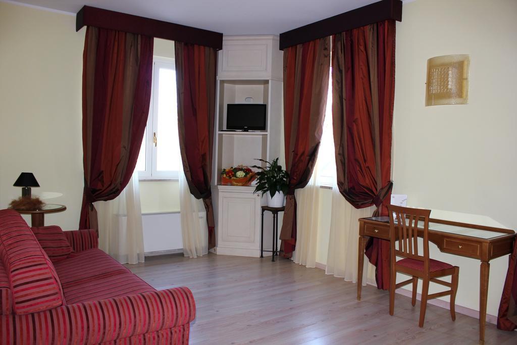 Hotel Valentino Acqui Terme Exterior photo