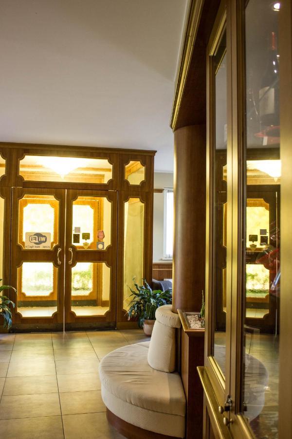 Hotel Valentino Acqui Terme Exterior photo