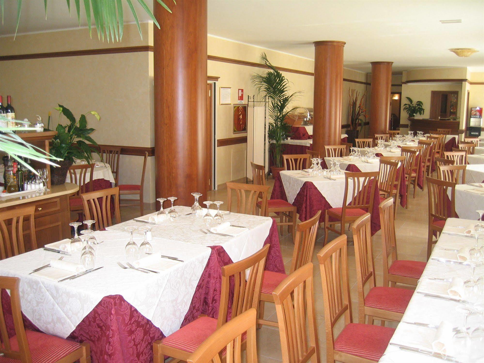 Hotel Valentino Acqui Terme Exterior photo